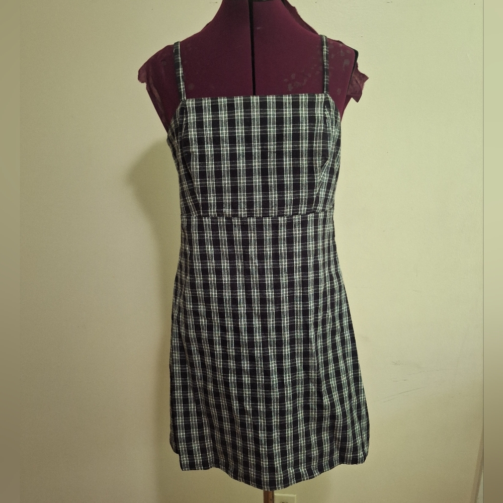 Hollister Black and White A-Line Sundress size M